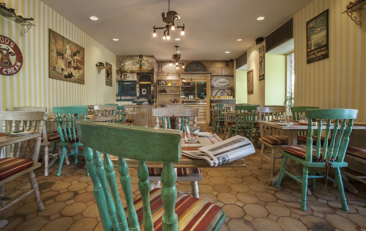 Imagen del bar/restaurante del Hotel Ambassador, New Delhi - Ihcl Seleqtions. Foto 6