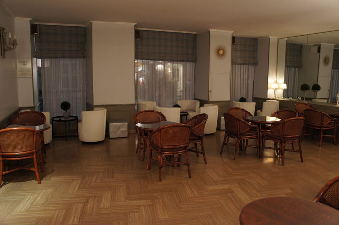 Imagen del bar/restaurante del Hotel Ambassador, Niza. Foto 6