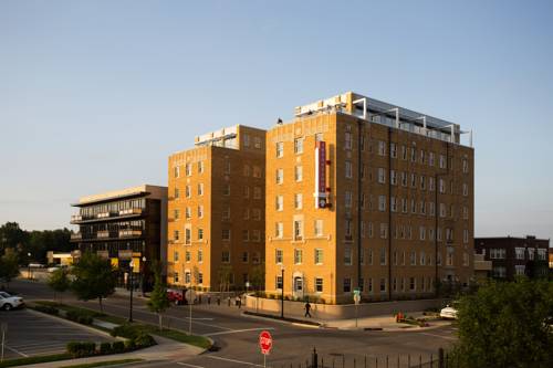 Imagen de la habitación del Hotel Ambassador Oklahoma City, Autograph Collecti. Foto 2