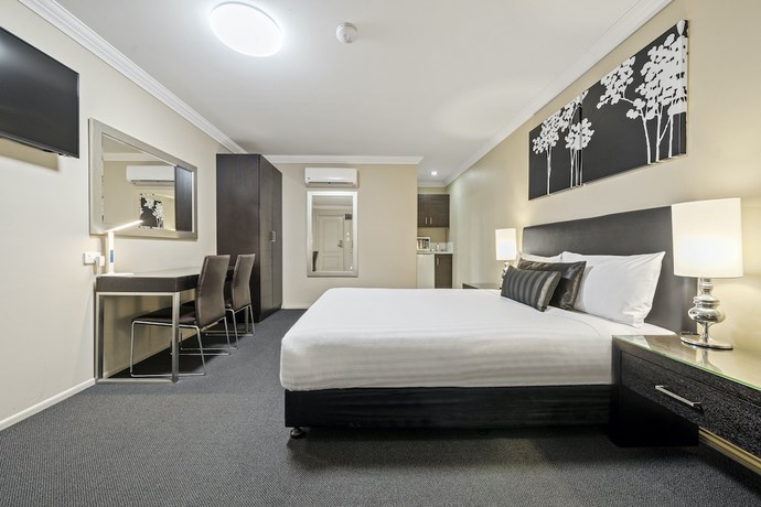 Imagen de la habitación del Hotel Ambassador On Ruthven. Foto 3