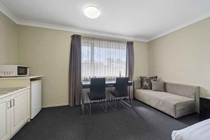 Imagen de la habitación del Hotel Ambassador On Ruthven. Foto 12