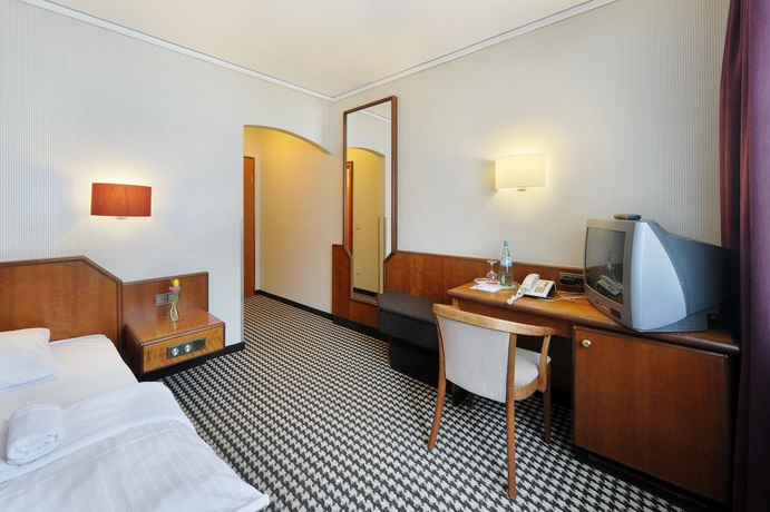 Imagen de la habitación del Hotel Ambassador Parkhotel. Foto 15