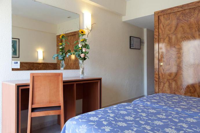 Imagen general del Hotel Ambassador Playa II. Foto 2