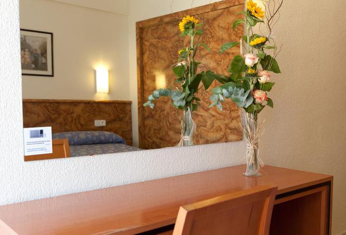 Imagen de la habitación del Hotel Ambassador Playa II. Foto 6