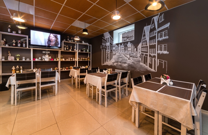 Imagen del bar/restaurante del Hotel Ambassador Plaza, Kiev. Foto 2