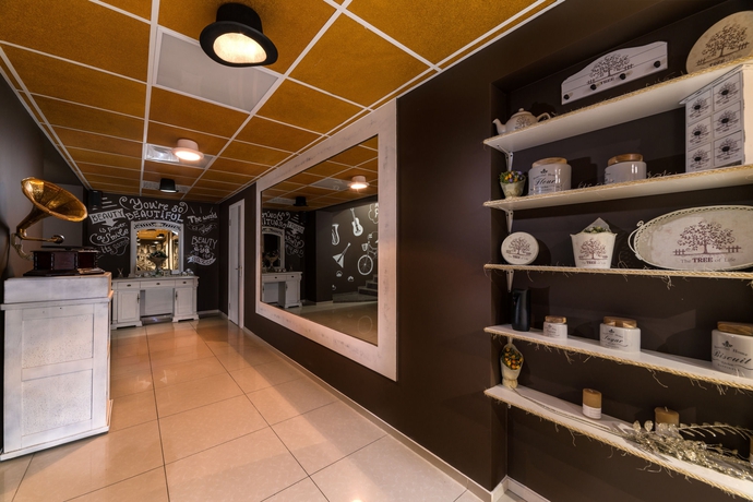 Imagen del bar/restaurante del Hotel Ambassador Plaza, Kiev. Foto 3