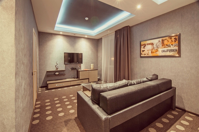Imagen de los interiores del Hotel Ambassador Plaza, Kiev. Foto 14