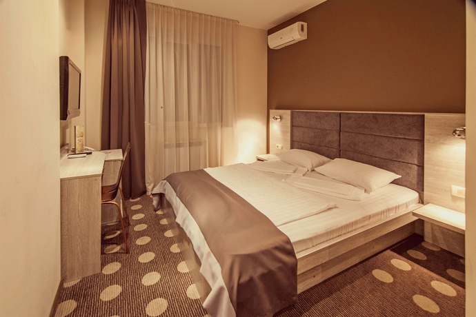Imagen de la habitación del Hotel Ambassador Plaza, Kiev. Foto 12