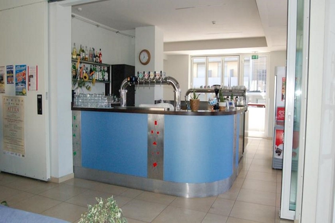 Imagen general del Hotel Ambassador, Porto Santa Margherita. Foto 2