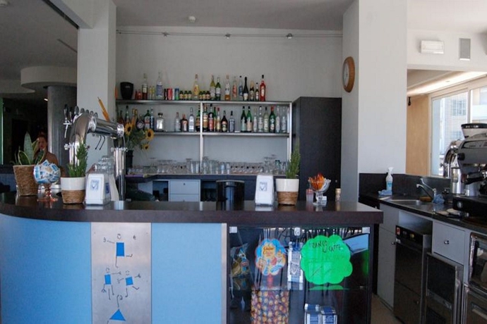 Imagen general del Hotel Ambassador, Porto Santa Margherita. Foto 3