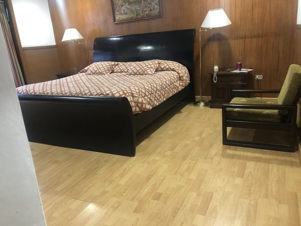 Imagen de la habitación del Hotel Ambassador, Quito. Foto 14