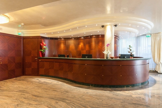 Imagen de los interiores del Hotel Ambassador, Rimini. Foto 4