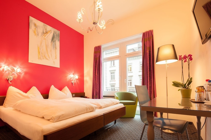 Imagen de la habitación del Hotel Ambassador, SOLOTHURN. Foto 14