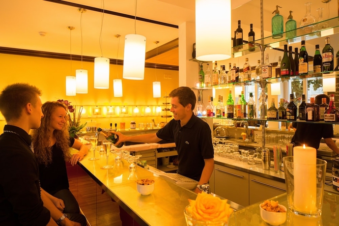Imagen del bar/restaurante del Hotel Ambassador, SOLOTHURN. Foto 4