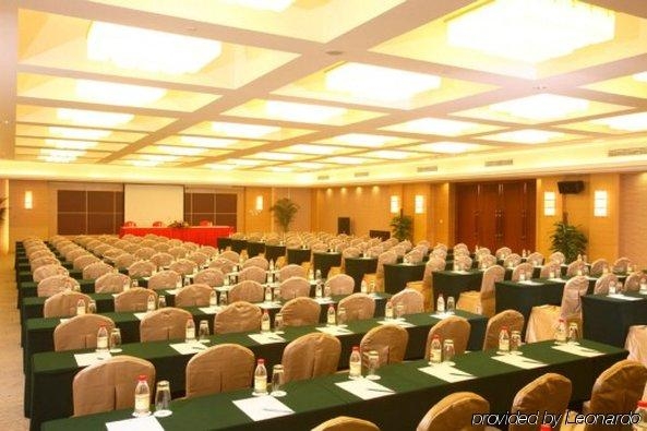 Imagen de la habitación del Hotel Ambassador, Shanghai. Foto 8