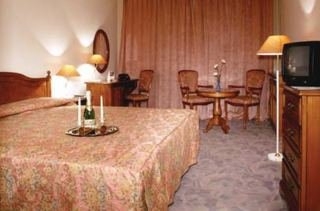 Imagen de la habitación del Hotel Ambassador, Sofia. Foto 2