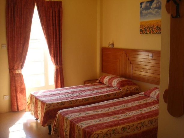 Imagen de la habitación del Hotel Ambassador, St. Pauls Bay. Foto 2