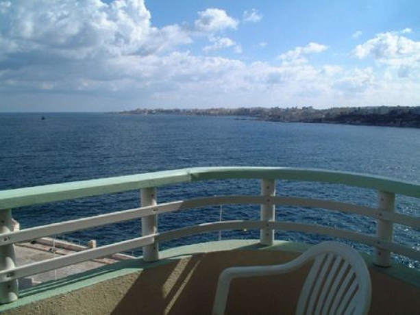 Imagen de la habitación del Hotel Ambassador, St. Pauls Bay. Foto 4