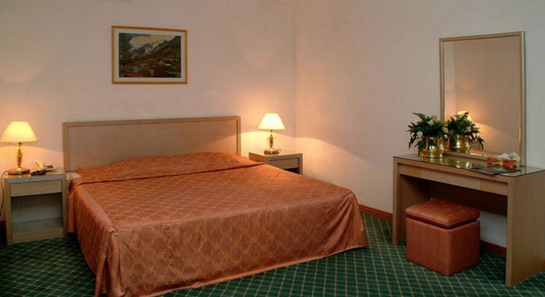 Imagen de la habitación del Hotel Ambassador Suites Jeddah. Foto 2