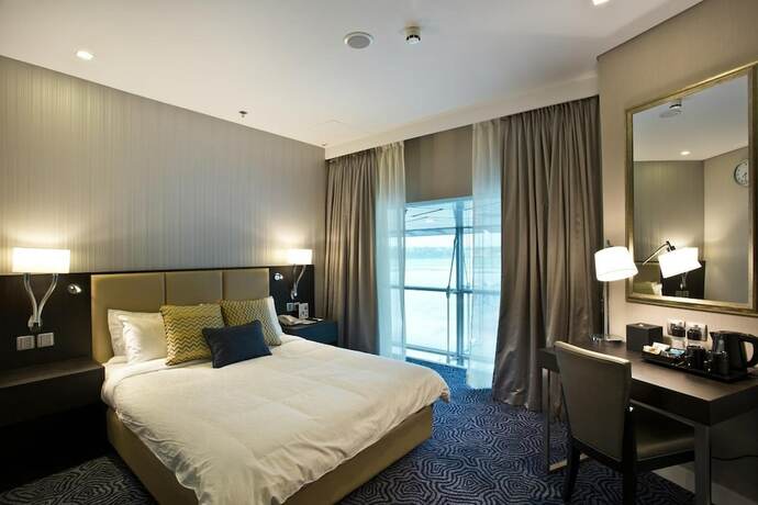 Imagen general del Hotel Ambassador Transit Terminal 3. Foto 6