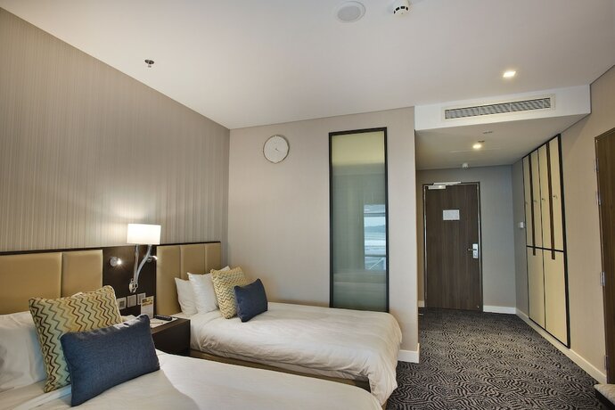 Imagen de la habitación del Hotel Ambassador Transit Terminal 3. Foto 21