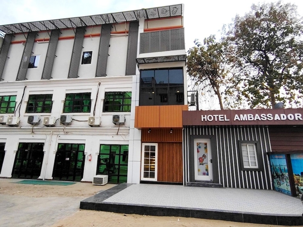 Imagen general del Hotel Ambassador, Varanasi. Foto 1