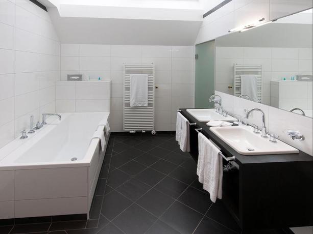 Imagen de la habitación del Hotel Ambassador, Viena. Foto 6