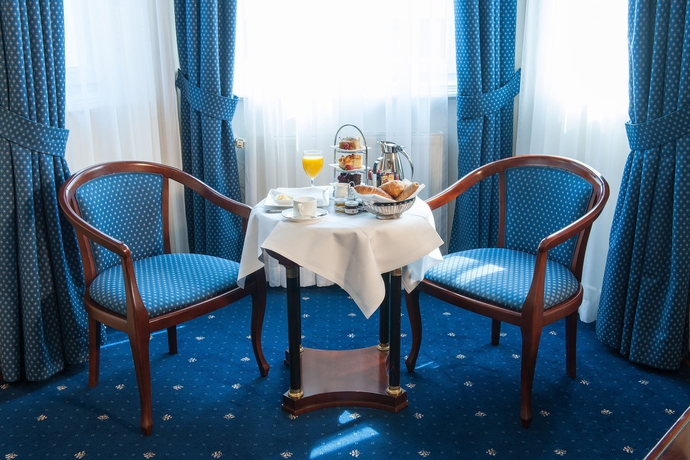 Imagen de la habitación del Hotel Ambassador, Viena. Foto 7