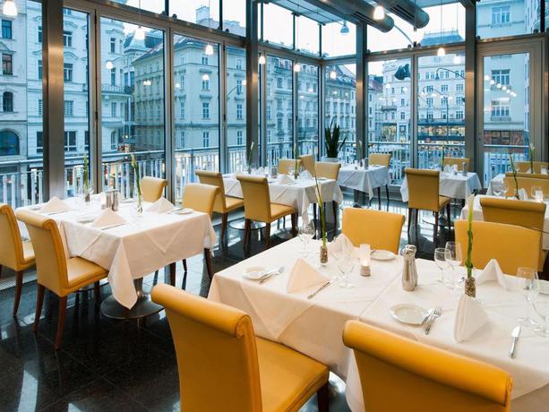 Imagen del bar/restaurante del Hotel Ambassador, Viena. Foto 2