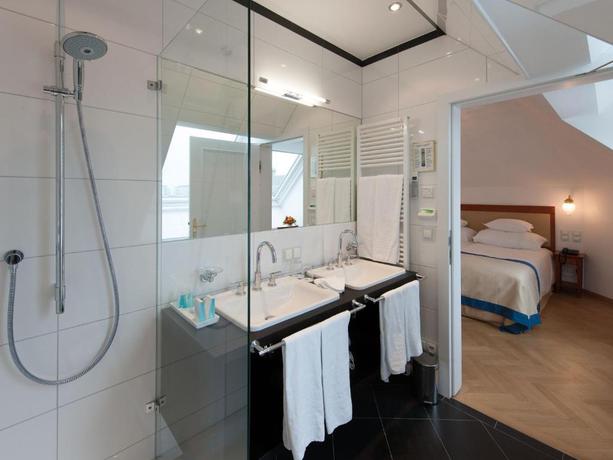 Imagen de la habitación del Hotel Ambassador, Viena. Foto 14