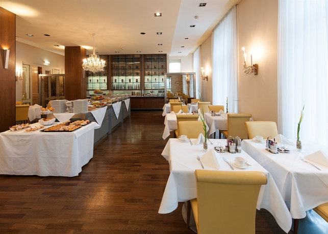 Imagen del bar/restaurante del Hotel Ambassador, Viena. Foto 3