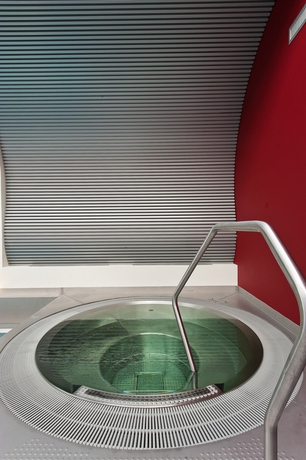 Imagen de la piscina del Hotel Ambassador Zermatt. Foto 11