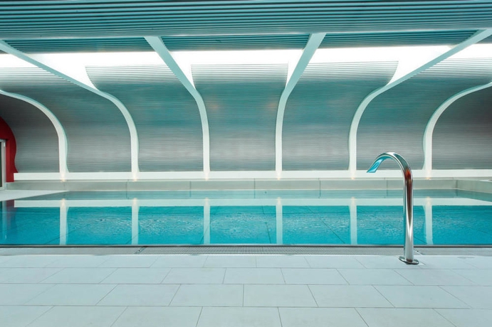 Imagen de la piscina del Hotel Ambassador Zermatt. Foto 14