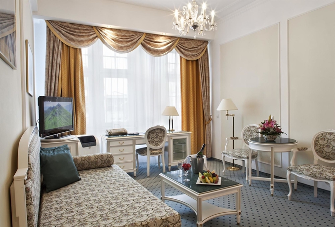 Imagen de la habitación del Hotel Ambassador Zlatá Husa. Foto 5