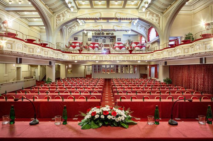 Imagen de los interiores del Hotel Ambassador Zlatá Husa. Foto 13