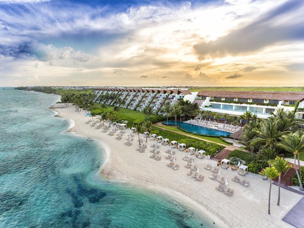 Imagen general del Hotel Ambassador at Grand Velas All Inclusive. Foto 1