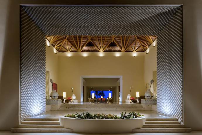 Imagen de los interiores del Hotel Ambassador at Grand Velas All Inclusive. Foto 19