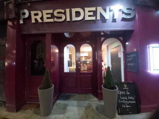 Imagen de los interiores del Hotel Ambassador hotel, Neath. Foto 15