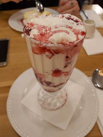 Imagen del bar/restaurante del Hotel Ambassador hotel, Neath. Foto 4