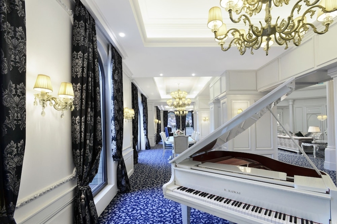 Imagen de la habitación del Hotel Ambassadori Tbilisi. Foto 12
