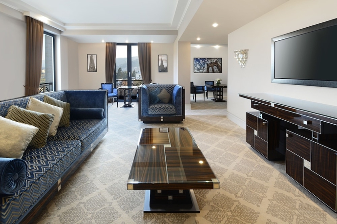 Imagen de la habitación del Hotel Ambassadori Tbilisi. Foto 17
