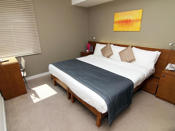 Imagen de la habitación del Hotel Ambassadors Bloomsbury. Foto 9