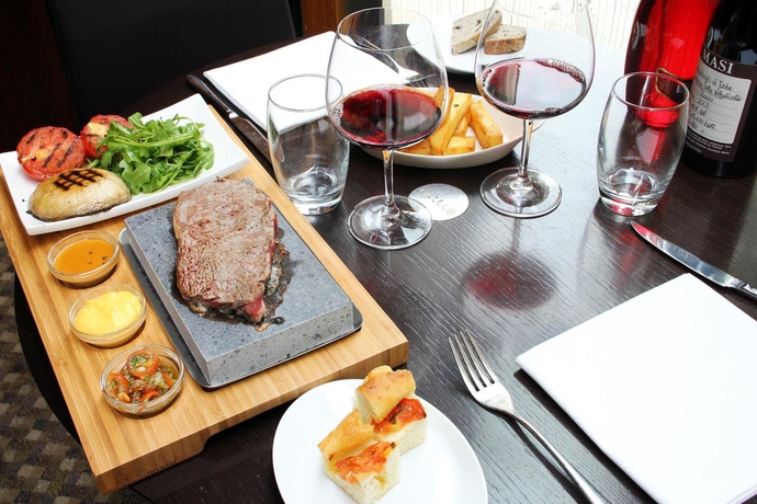 Imagen del bar/restaurante del Hotel Ambassadors Bloomsbury. Foto 3