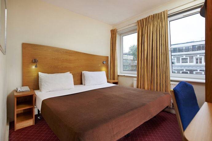 Imagen de la habitación del Hotel Ambassadors. Foto 9