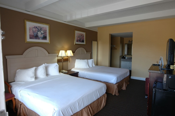 Imagen de la habitación del Hotel Ambassadors Inn and Suites. Foto 16