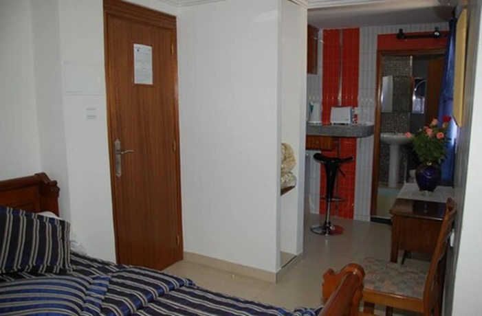 Imagen de la habitación del Hotel Ambassy H&ocirc;tel. Foto 2