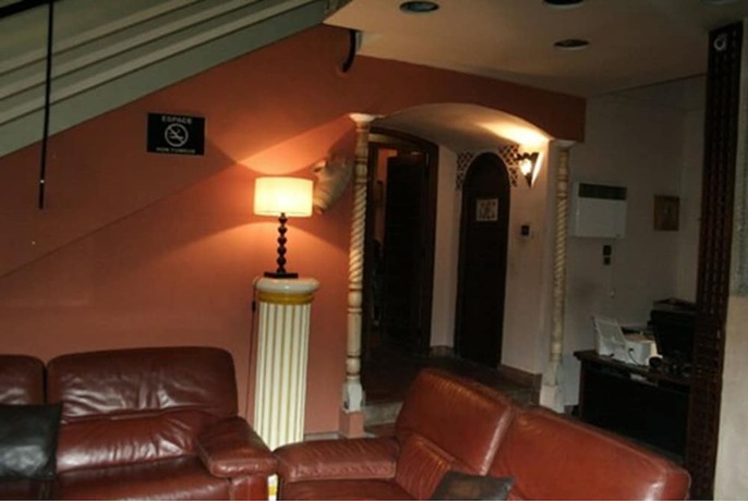 Imagen de los interiores del Hotel Ambassy H&ocirc;tel. Foto 18