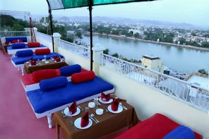Imagen general del Hotel Ambavgarh Palace. Foto 6