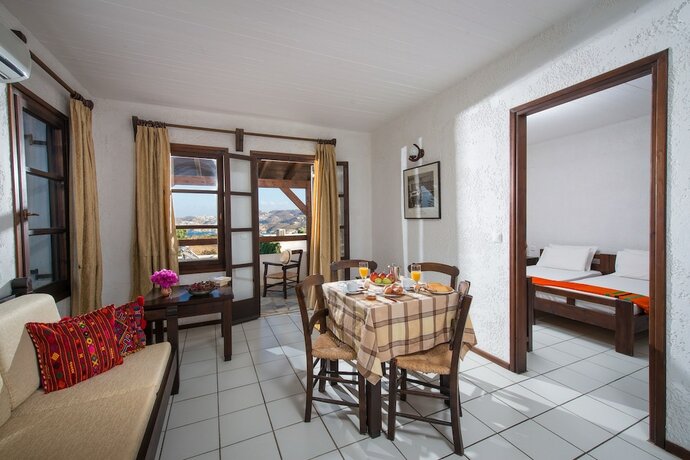 Imagen de la habitación del Hotel Ambelos. Foto 19