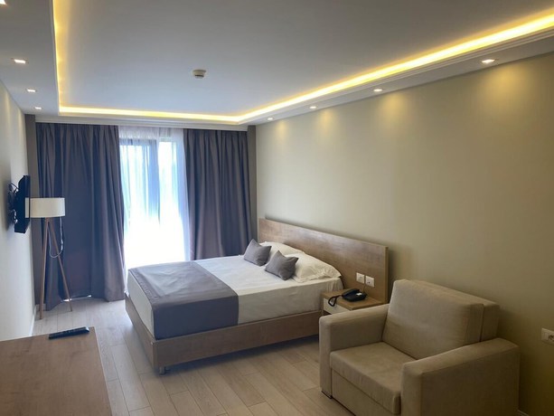 Imagen de la habitación del Hotel Amber Albania. Foto 15